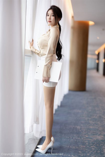 成人又黄又爽又色的网站海报