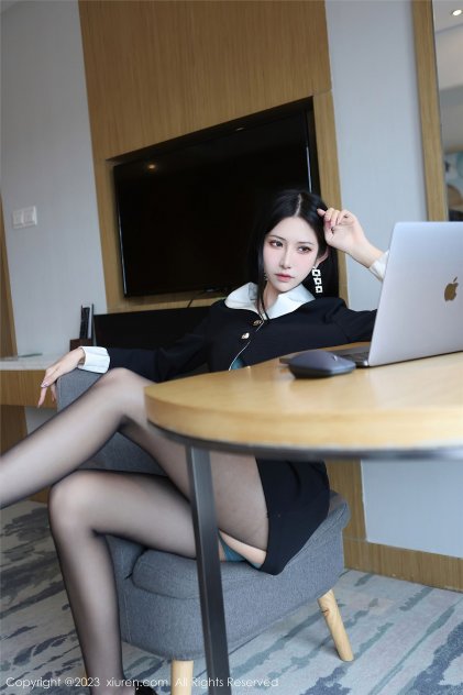 成 人 网 站 在线海报